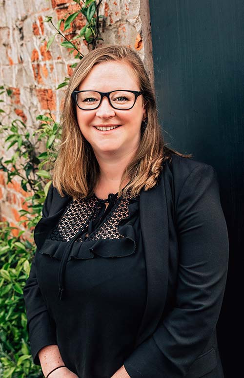 Janelle Cooper - Senior Lawyer (Warrnambool)